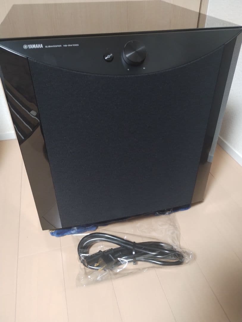 美品 YAMAHA NS-SW1000 弩級サブウーハー　ピアノブラック！