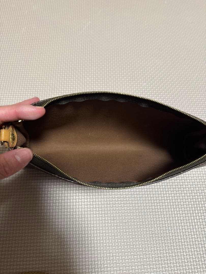 Louis Vuitton モノグラム ショルダーバッグ　エヴァ