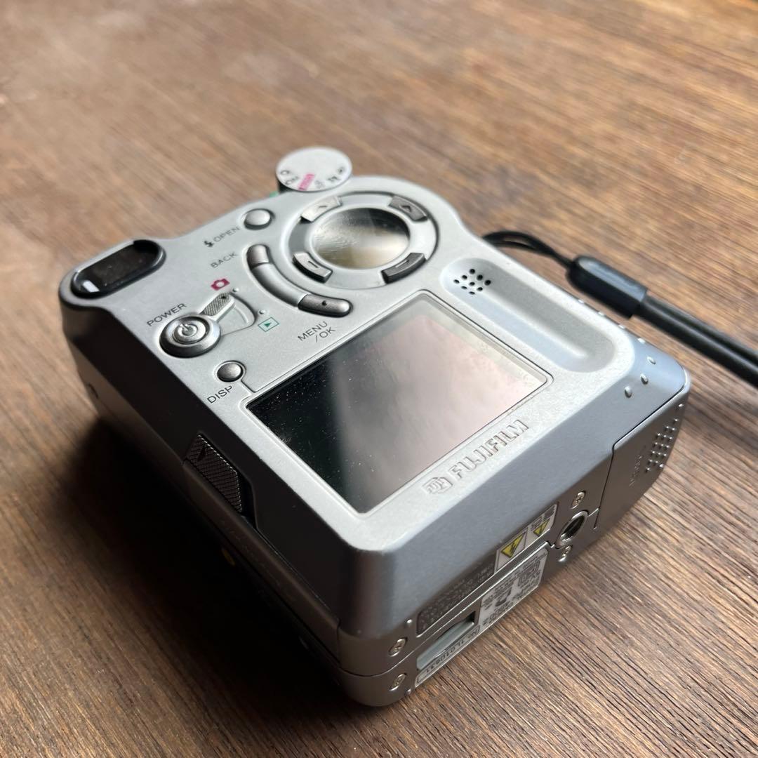 【値下げ】FUJIFILM FinePix 4800Z 動作品　オールドコンデジ