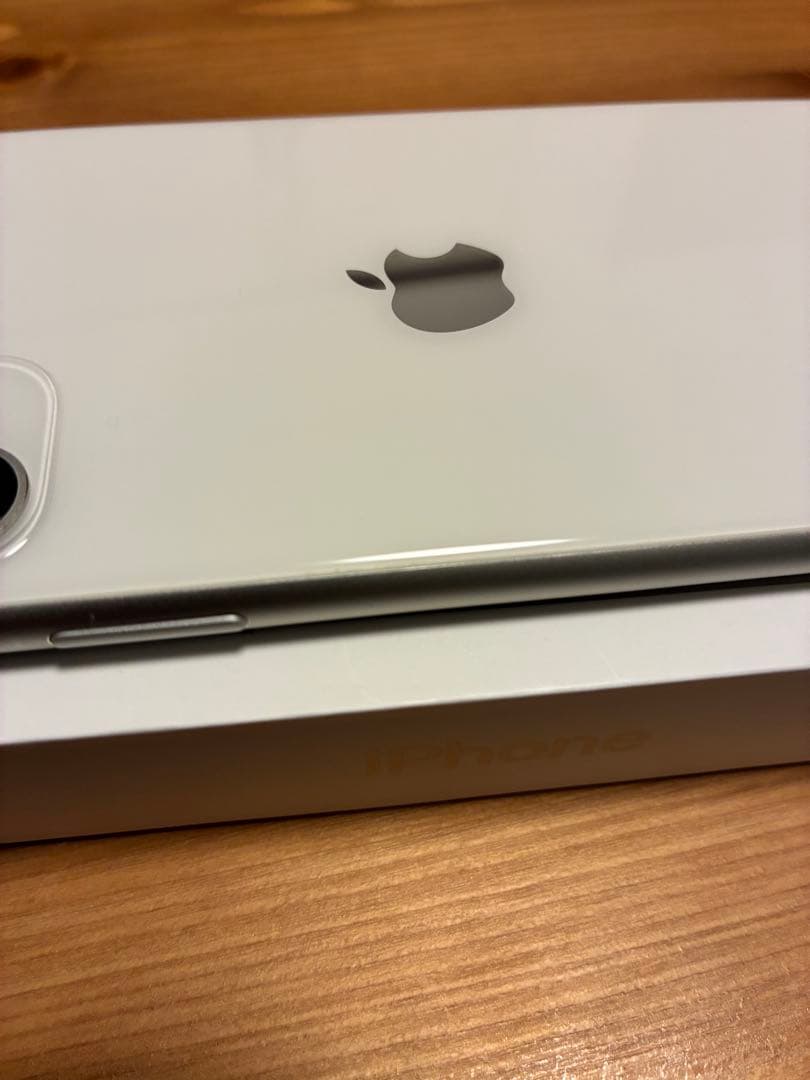 美品 iPhone 11 64GB