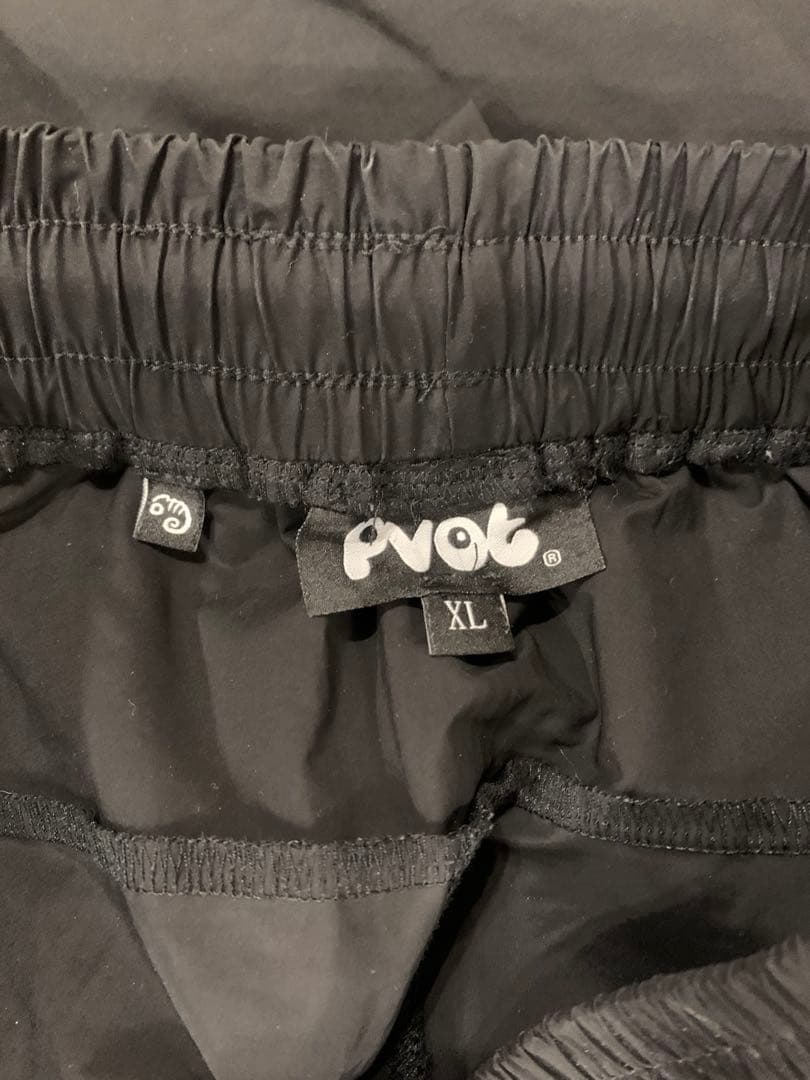 pvot カーゴパンツ