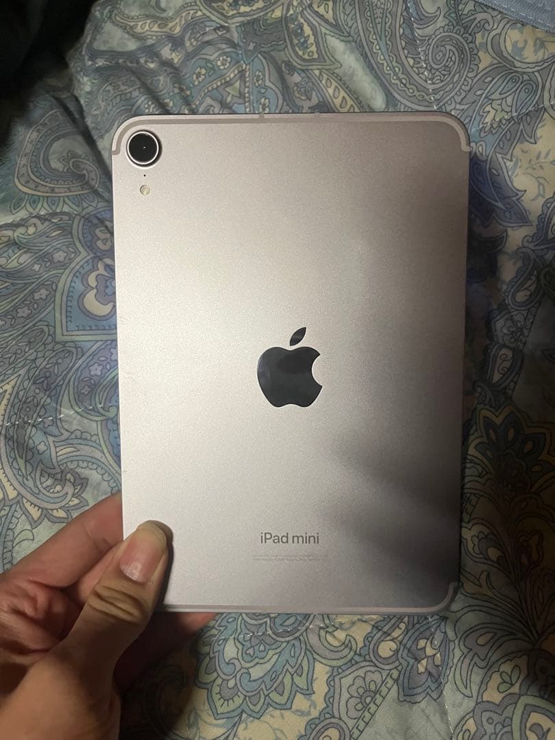 iPad mini 第7世代128gb WiFiセルラー 美品