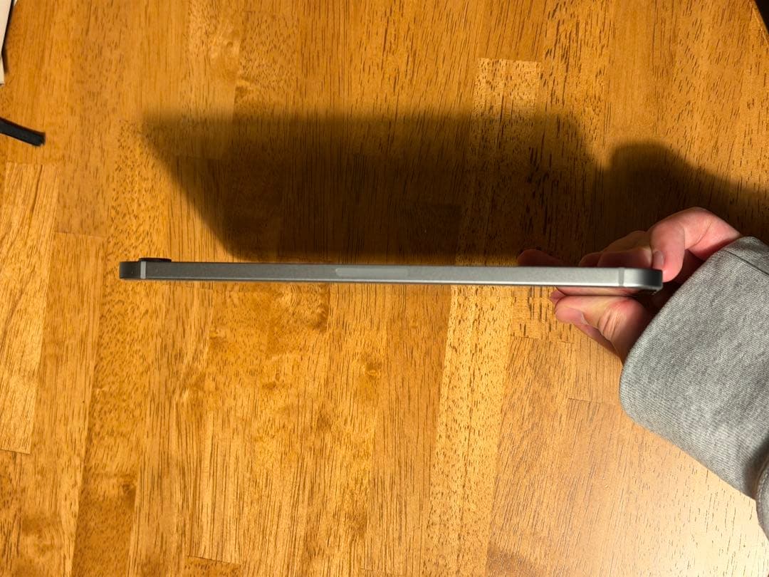 【電池100%】 iPad mini (A17 Pro) 128GB セルラー