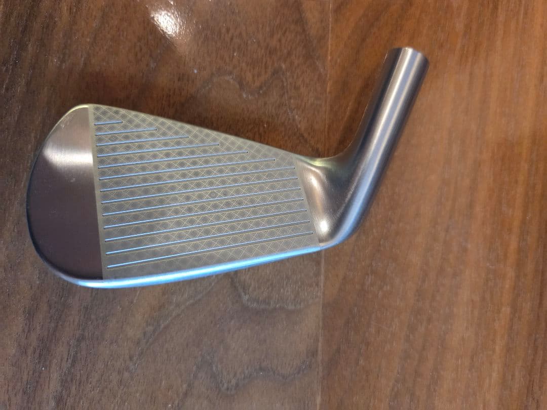 2024　オノフKURO オノフクロ　アイアン 6ーP ヘッドのみ