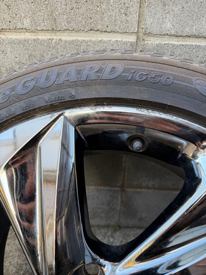 トヨタクラウンホイールタイヤ