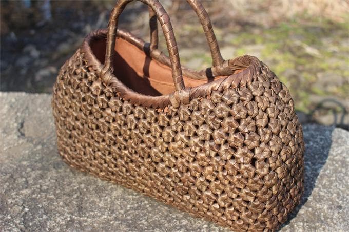 山胡桃木 クルミ 六角花結び編み 山葡萄 籠 かご バッグ コンパクト 巾着