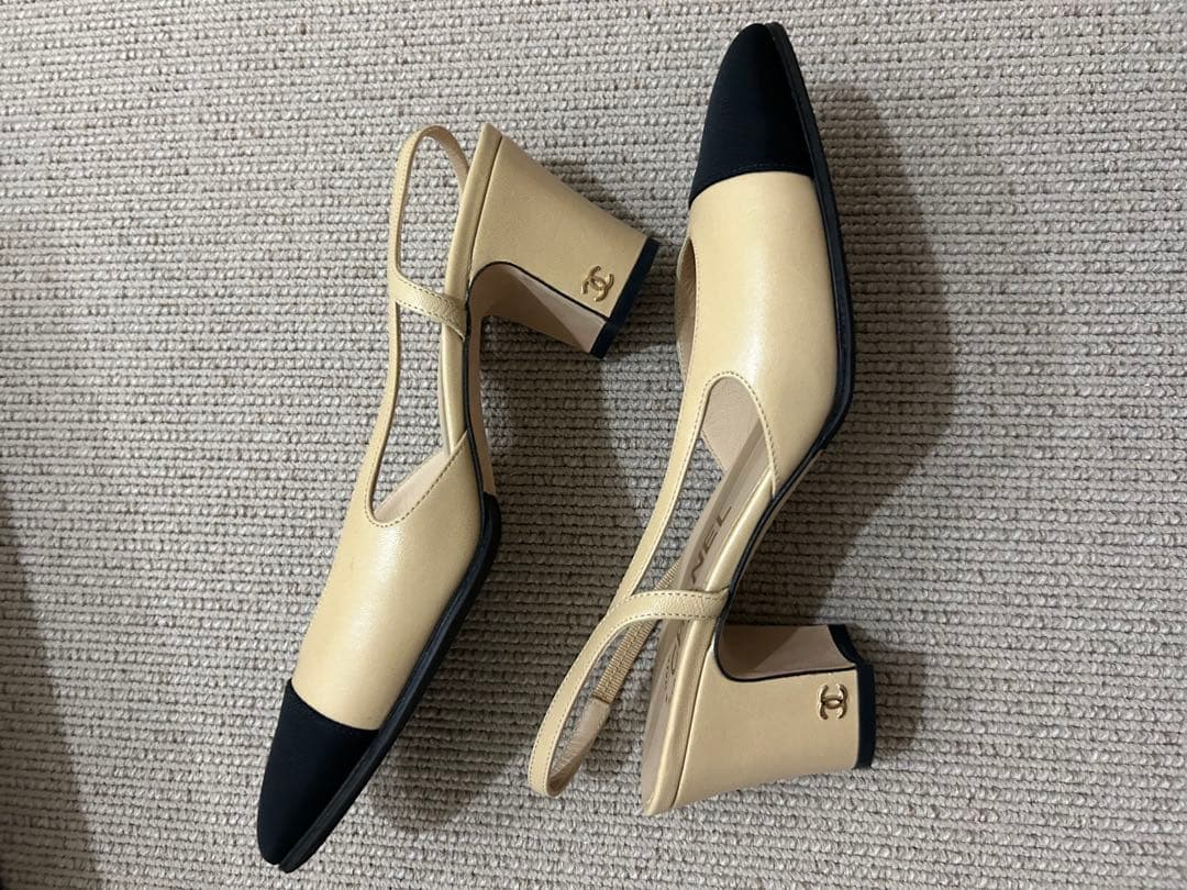 未使用　CHANEL スリングバックサンダル