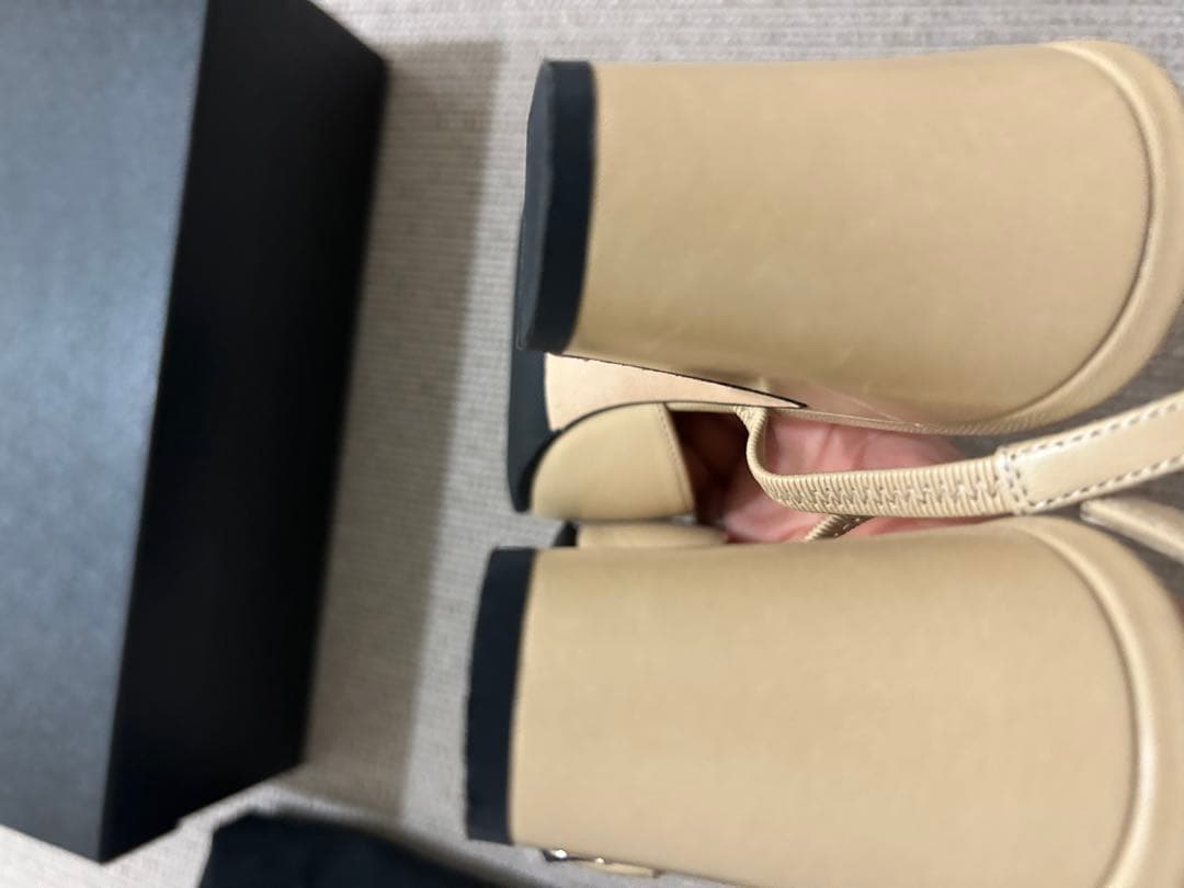 未使用　CHANEL スリングバックサンダル