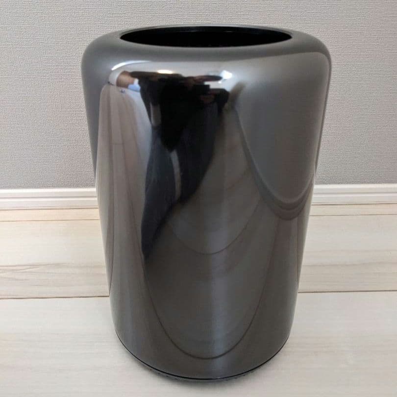 MacPro Late 2013 MD878J/A(12コア/64GB/1TB)