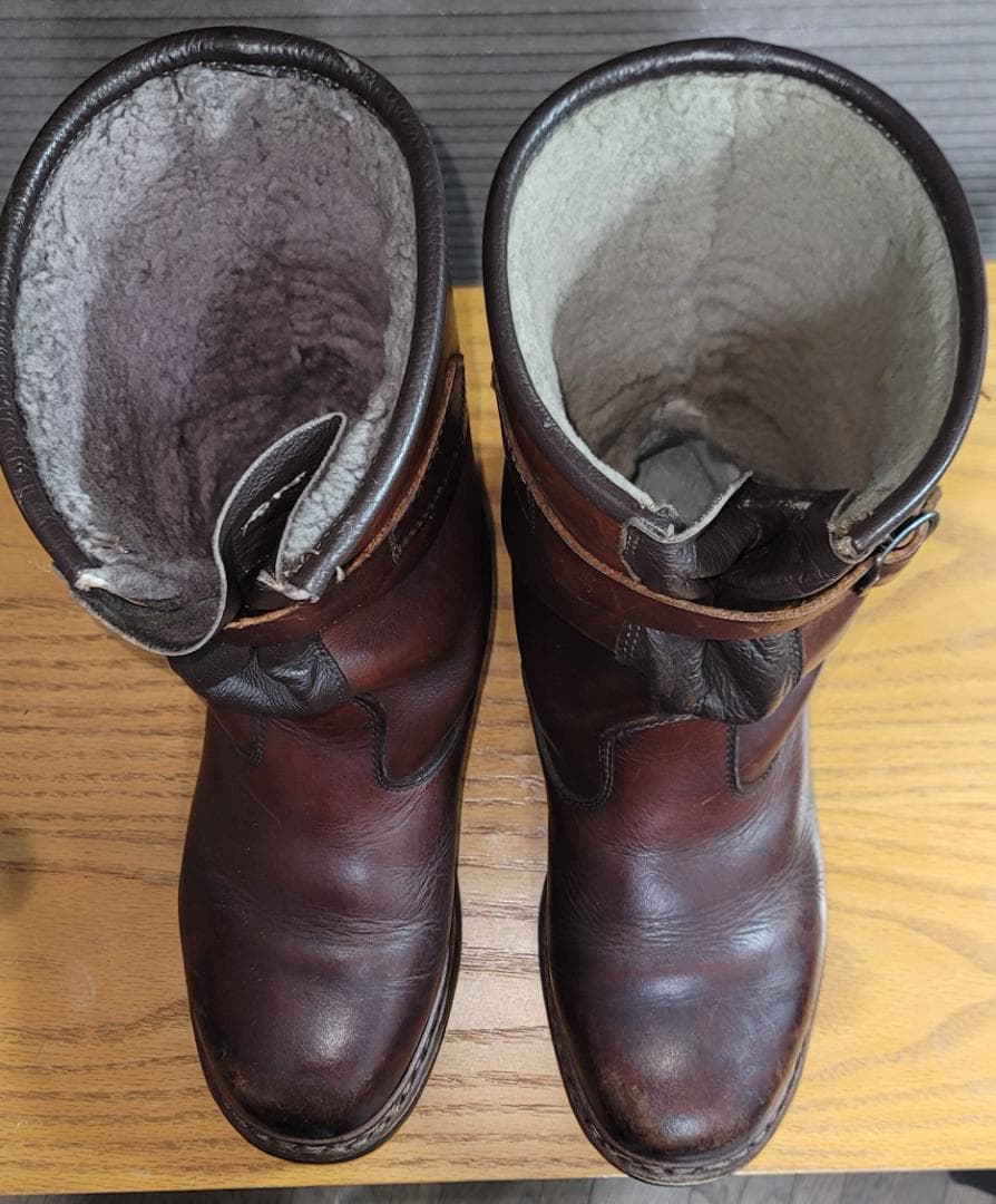 ワークブーツ　ブラウン　ビブラムソール