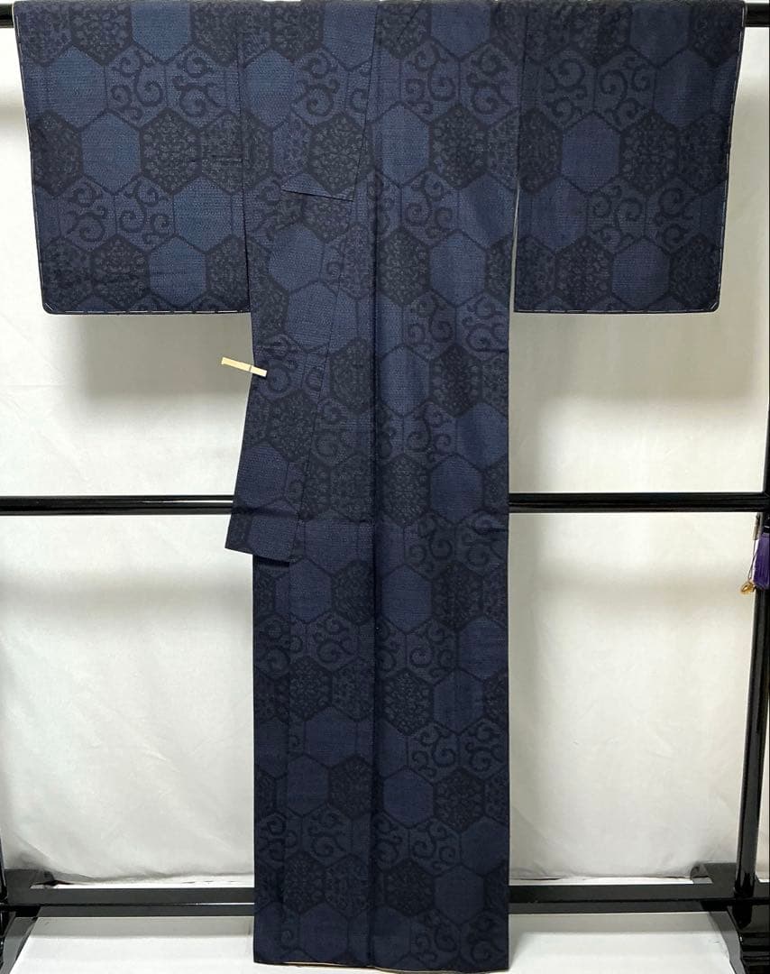 b193 正絹　袷　結城紬　未使用しつけ付極美品　着物