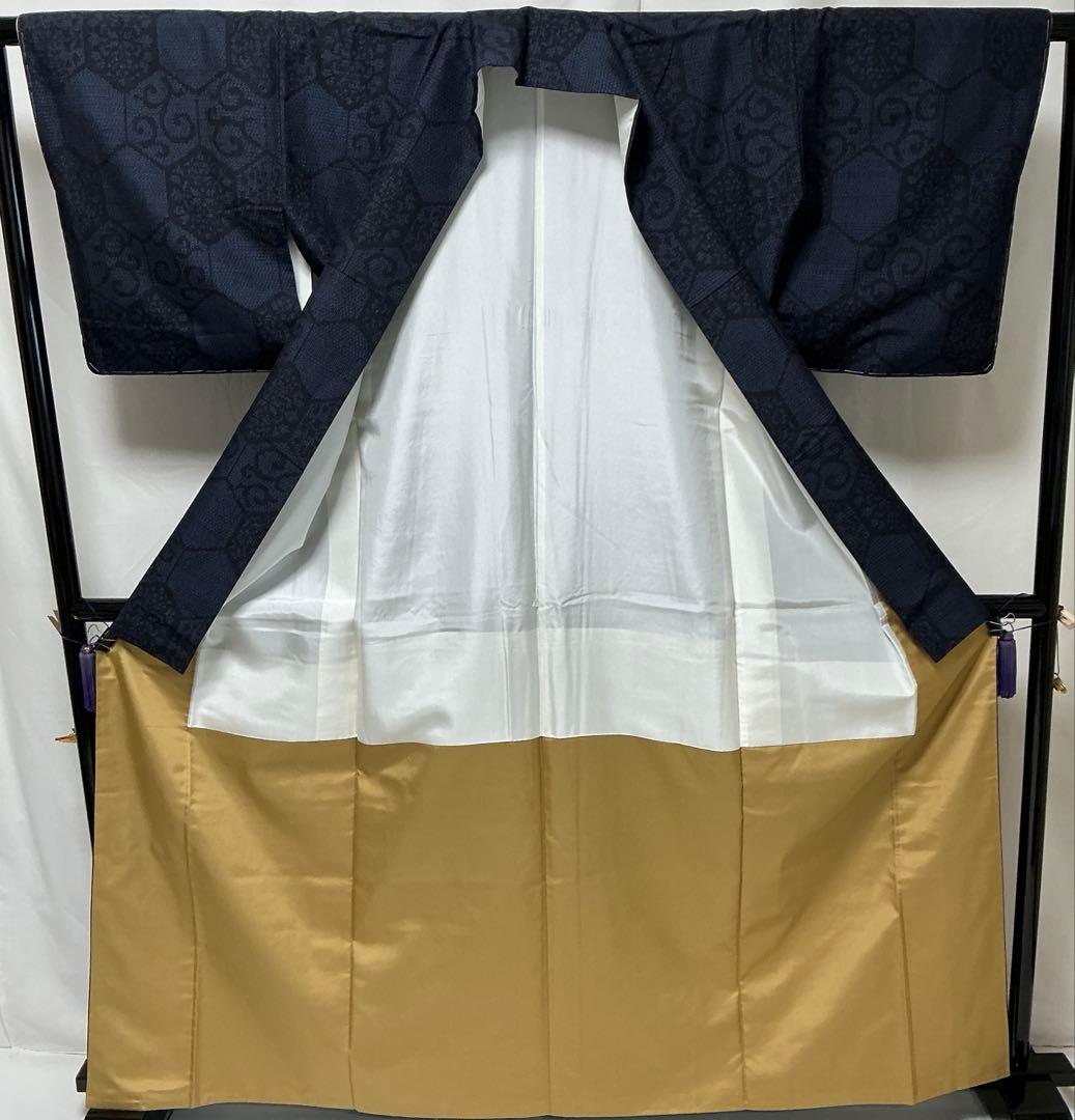 b193 正絹　袷　結城紬　未使用しつけ付極美品　着物