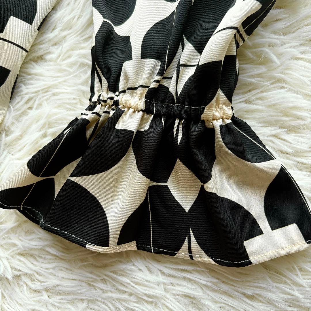 【未使用】ボウタイ　23年　グレースコンチネンタル キカフラワーミニワンピース