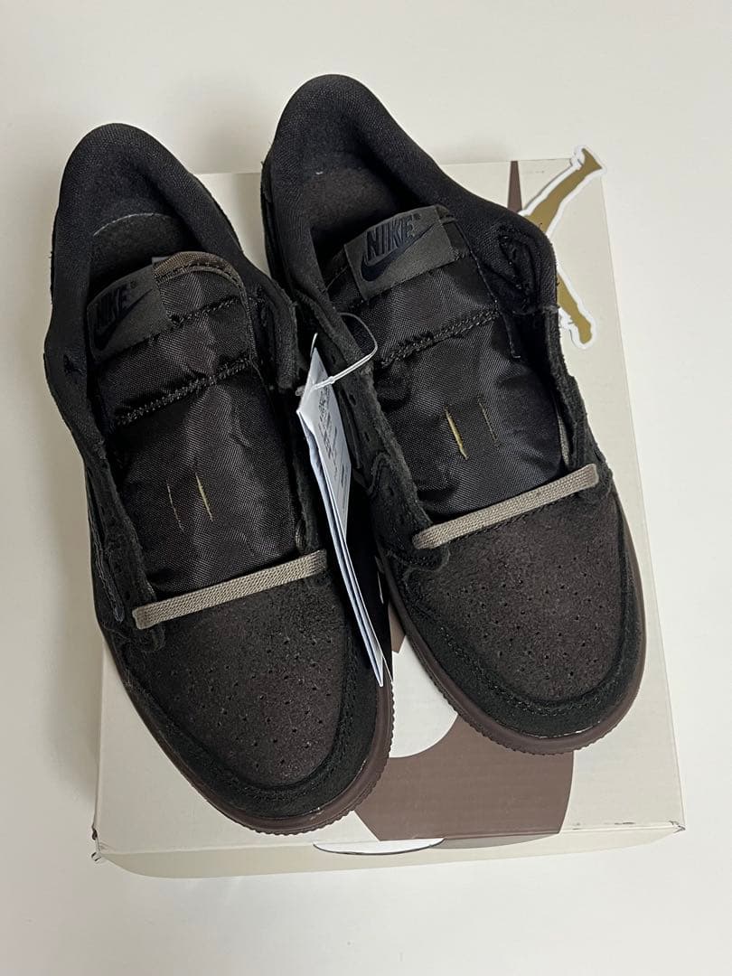 Travis Scott × Nike Air Jordan 1 Low PS