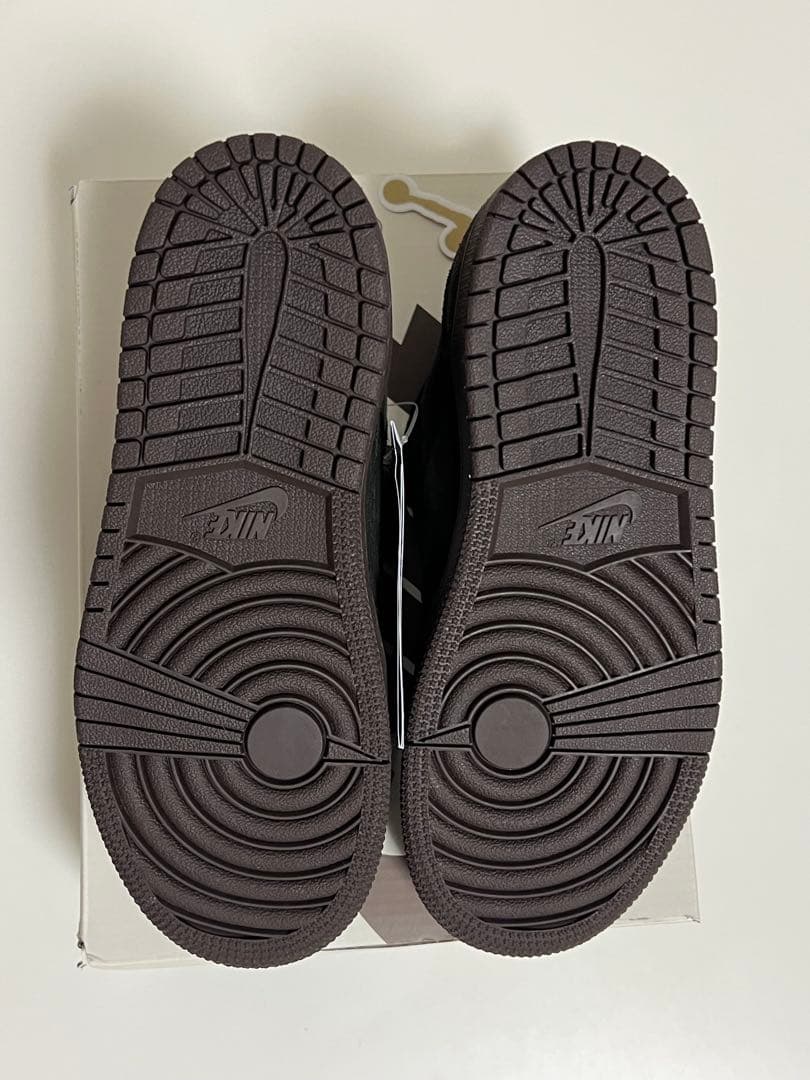 Travis Scott × Nike Air Jordan 1 Low PS