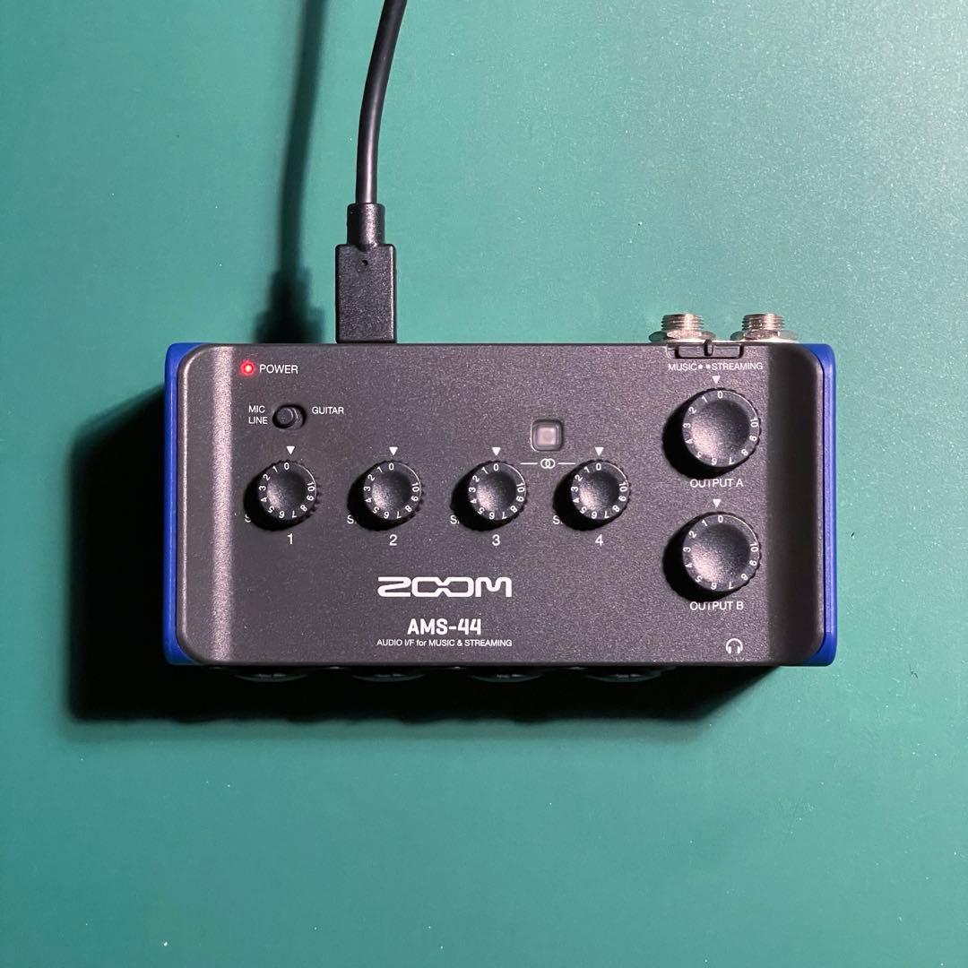 ZOOM AMS-44 オーディオインターフェイス4ch
