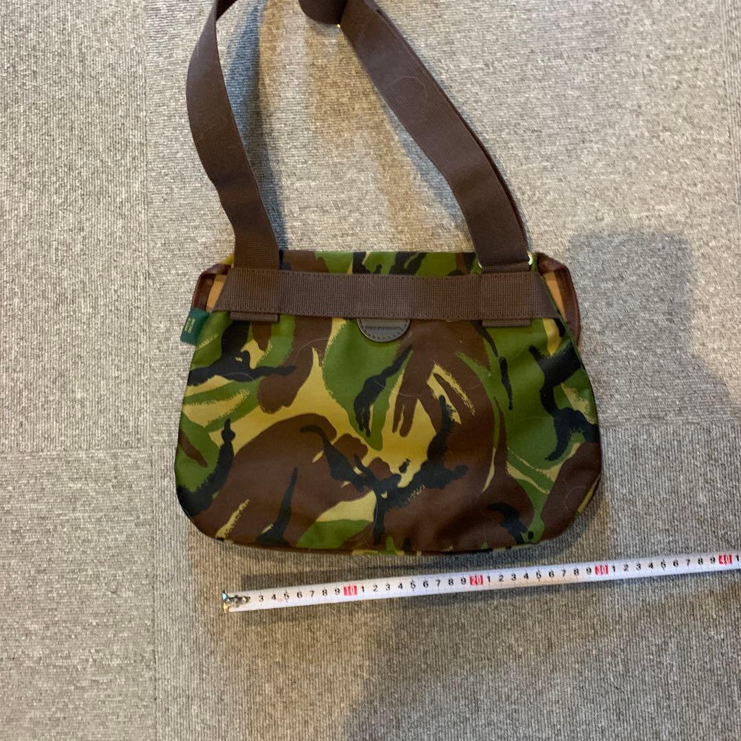 ま*ん様 更に大幅値下げ‼️プレディー迷彩鞄