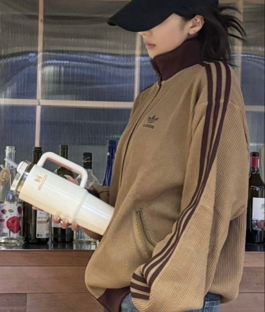 【希少・タグ付未使用】adidas ブラウンワッフルトラックジャケット