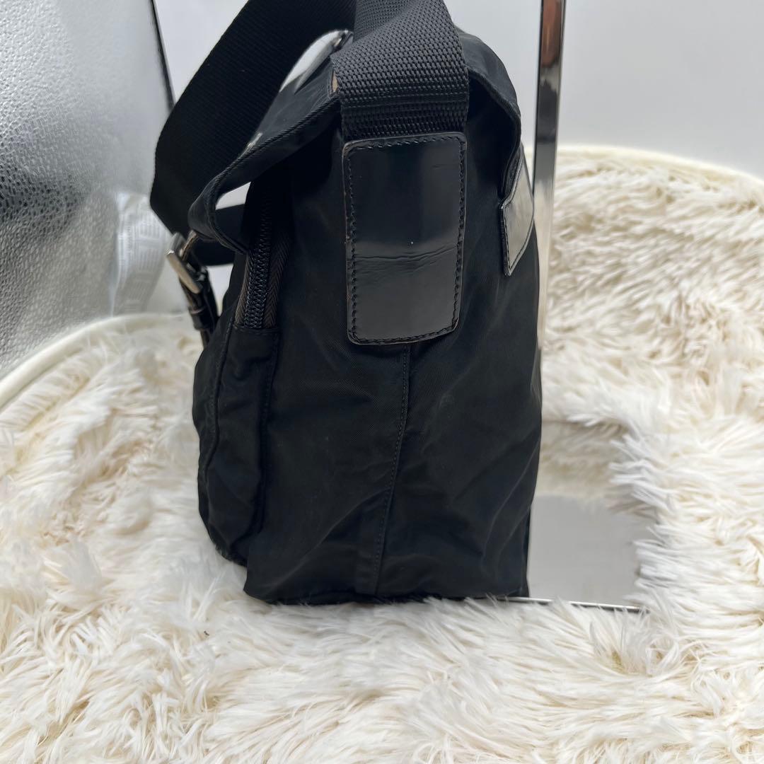 ✨美品✨PRADA プラダ ショルダーバッグ 三角ロゴ ナイロン ブラック