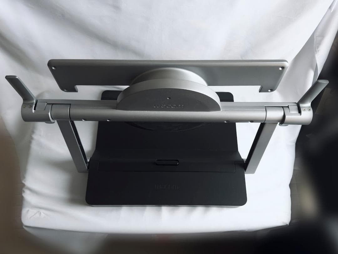 Cintiq Pro 24専用スタンド Wacom Ergo Stand