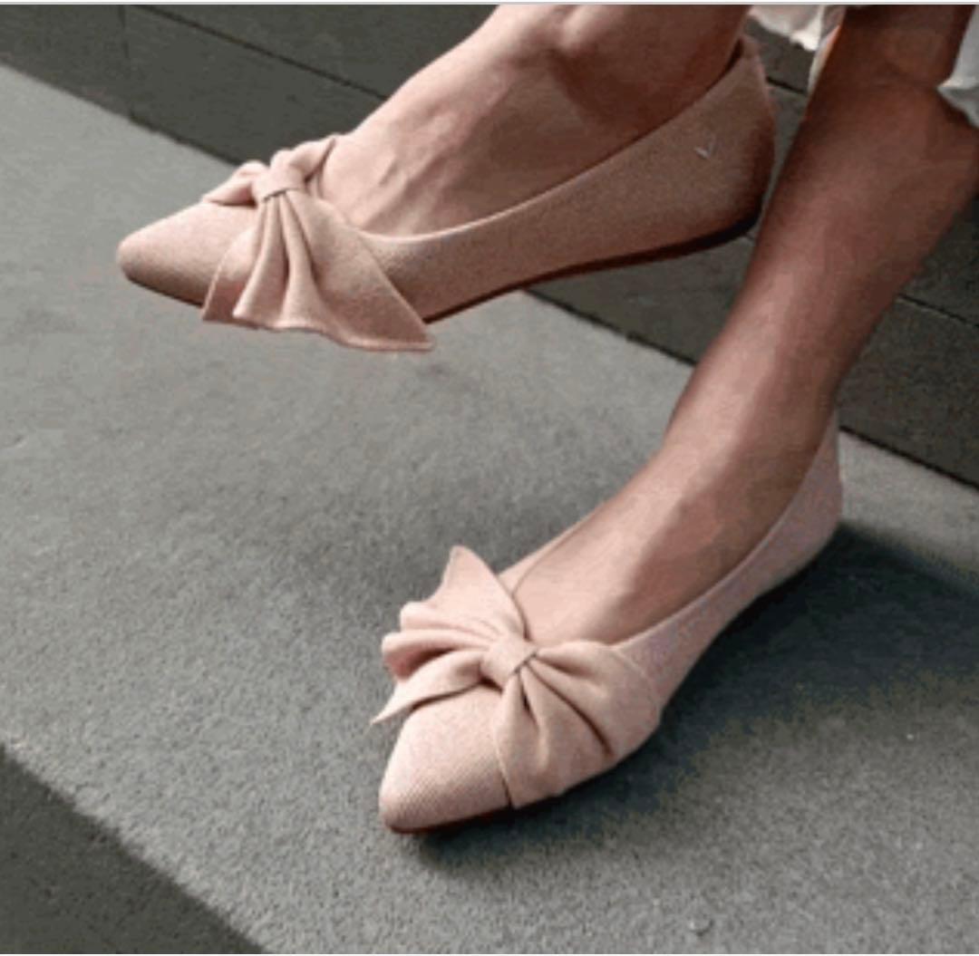 【美品・洗濯済み】VIVAIA ポインテッドトゥ リボン付き フラットシューズ