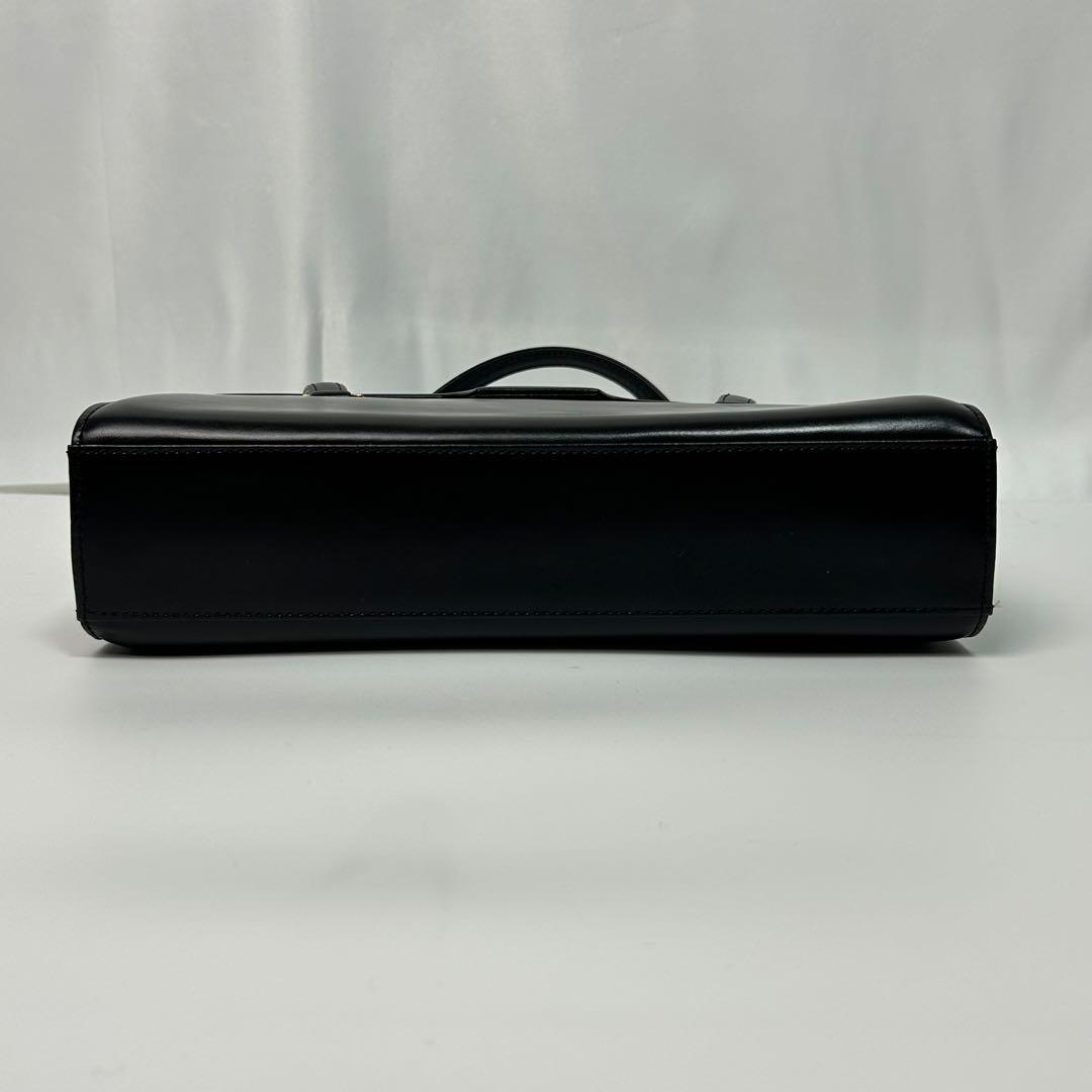 美品✨ GIVENCHY フォーマルバッグ レザー