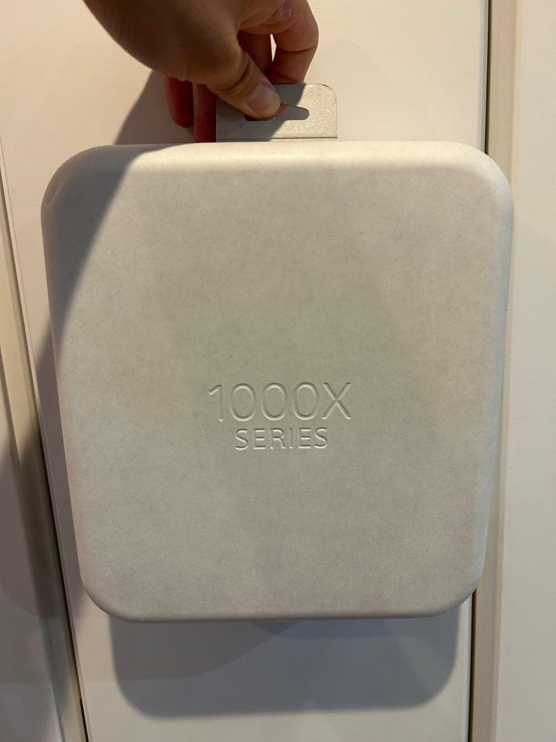 ブラック ワイヤレスヘッドホン 収納ケース付き