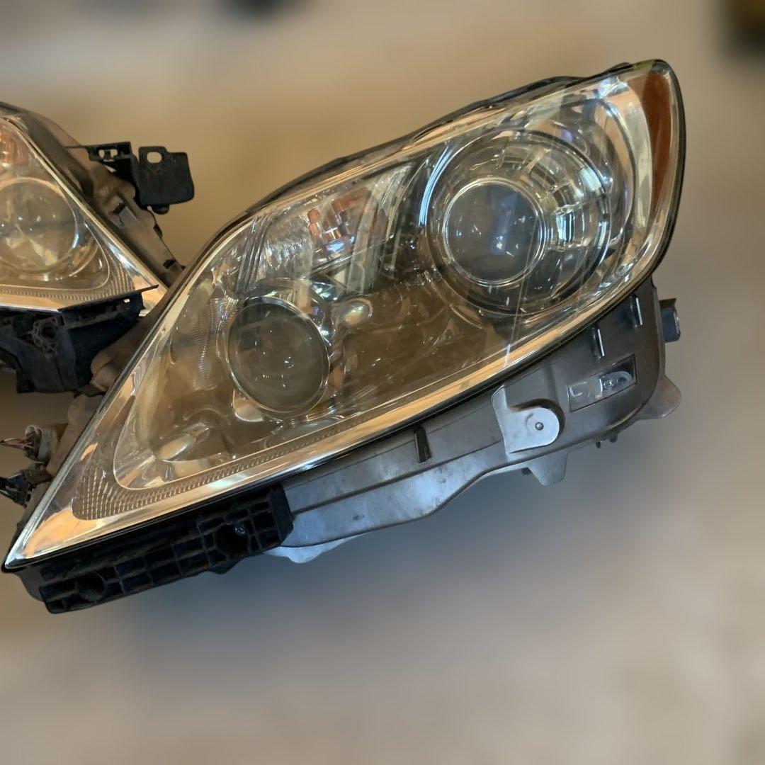 レクサス　LS460 前期　純正ヘッドライト左右セット 動作確認済み　中古品