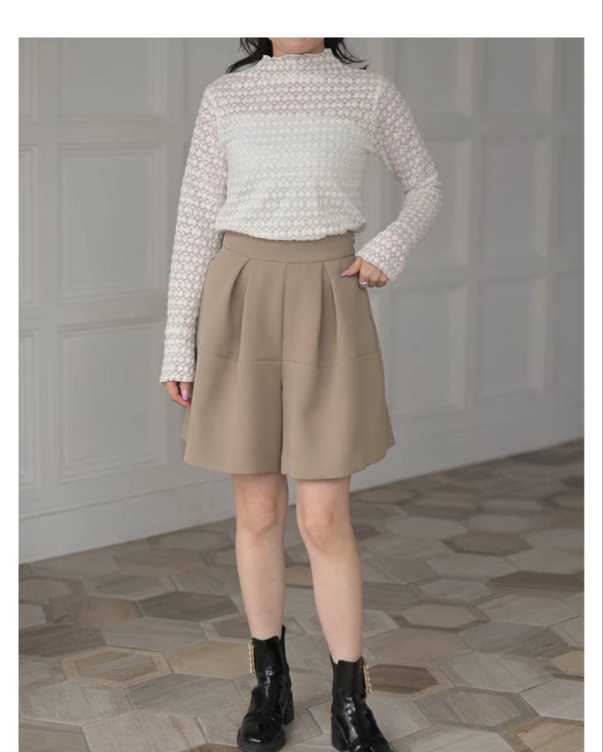 Rita ST　　トレフル+1 TREFLE＋1 タックショートパンツ