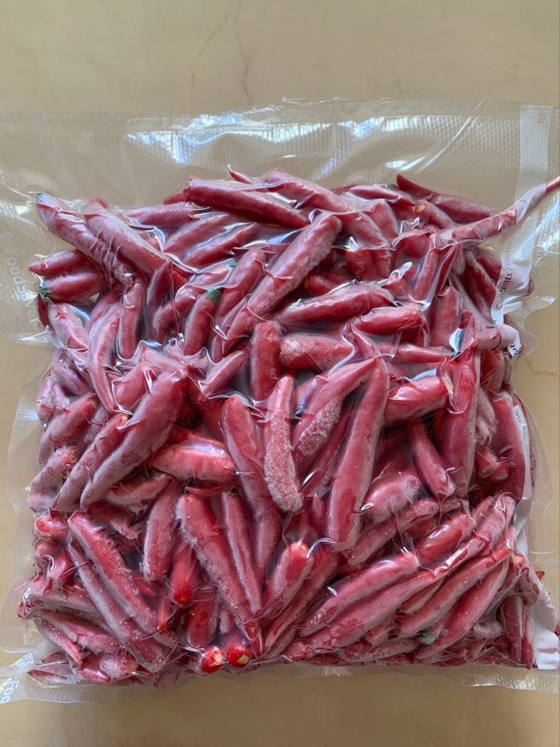 タイ産　赤唐辛子　プリッキーヌ　10kg 冷凍保存しています。