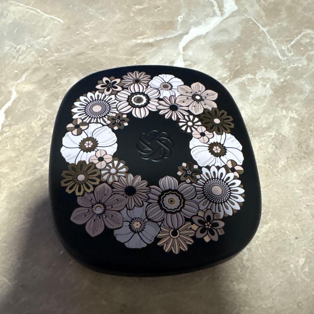 コスメデコルテ　クリスマスコフレ2025 アイシャドウパレット08