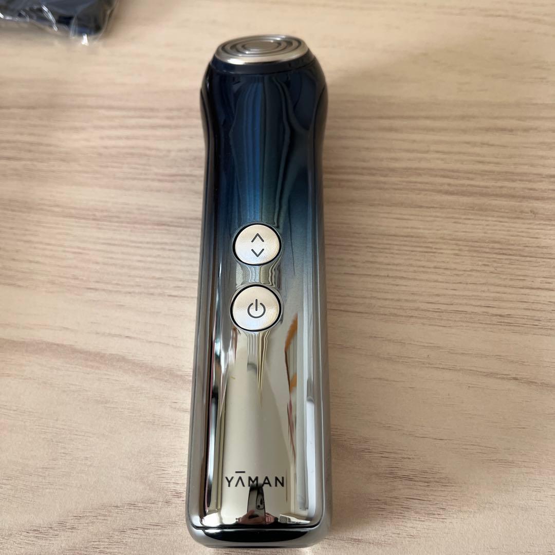 YAMAN 高周波RF美顔器ブルームWRスター　フローレセラム付き