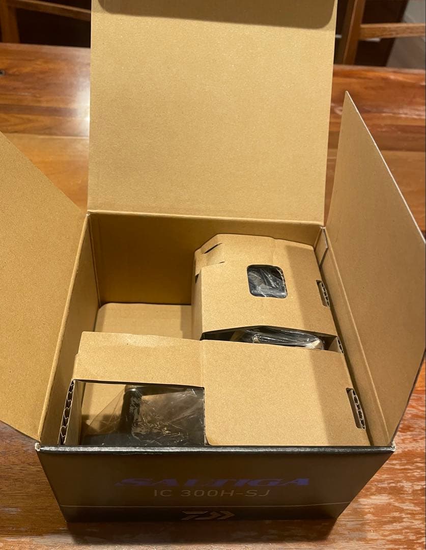 SALTIGA IC 300H-SJ ベイトリール