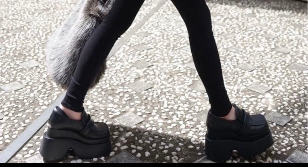 Glam Lips VOLUME ソール ローファー 厚底9cm