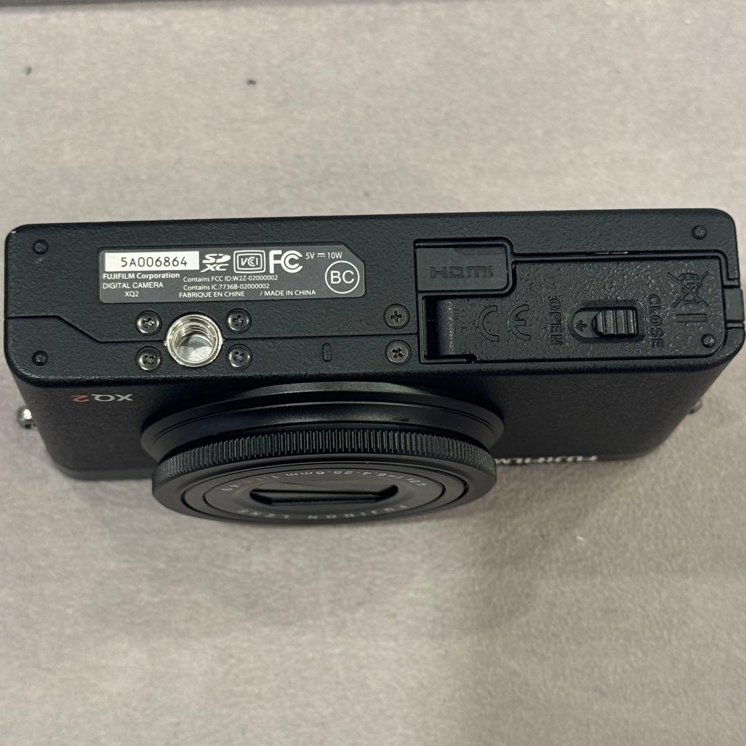 富士フィルム XQ2 ブラック
