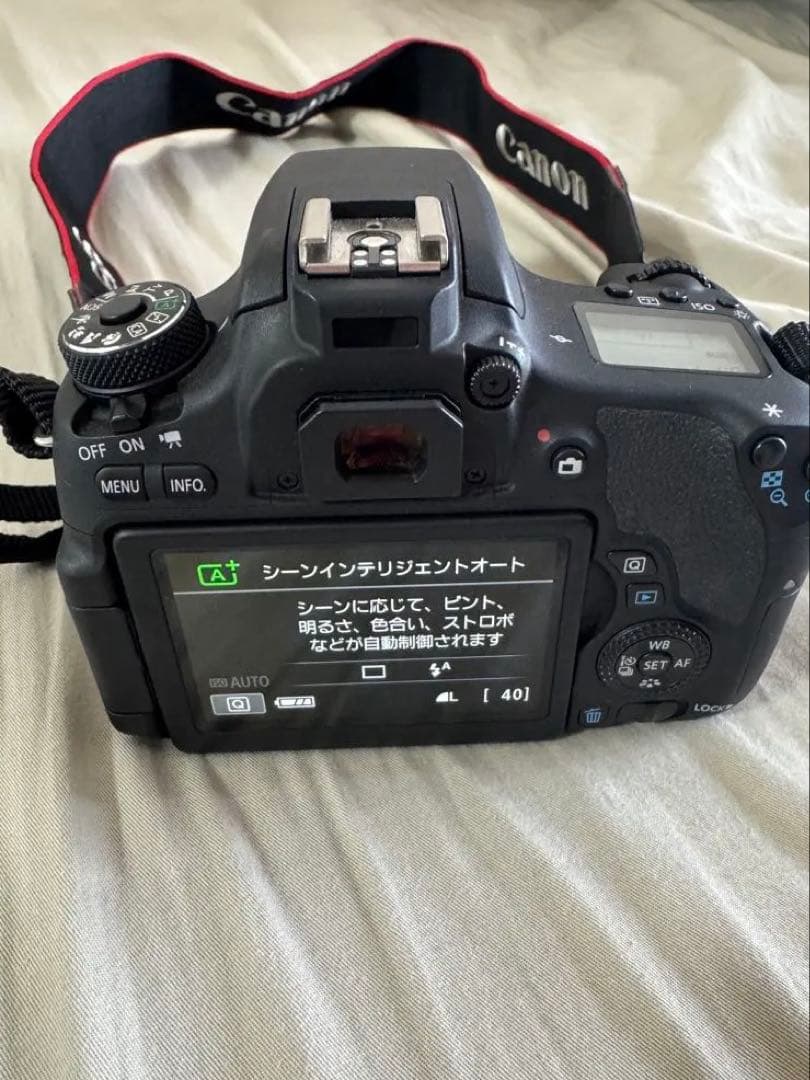 Canon 一眼レフカメラ EOS8000d SDカード付き