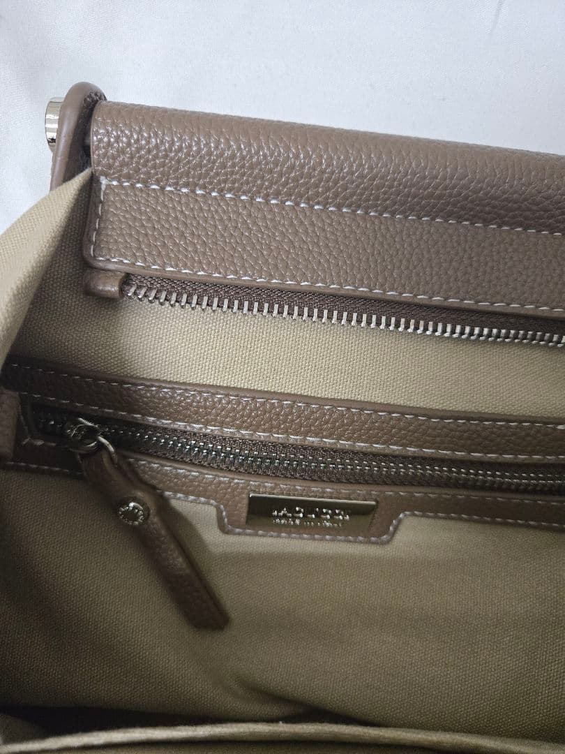 イアクッチ　2way ショルダーバッグs