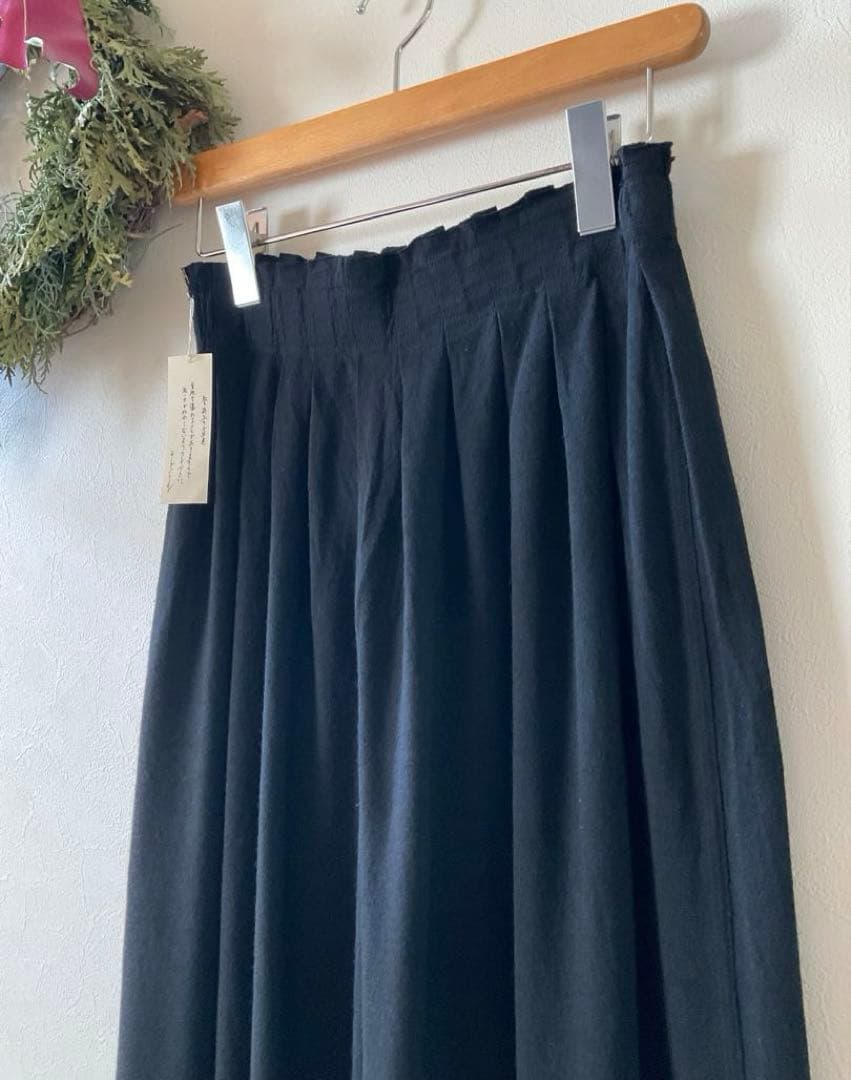 ヨーガンレール　ウールワイドパンツ　未使用品