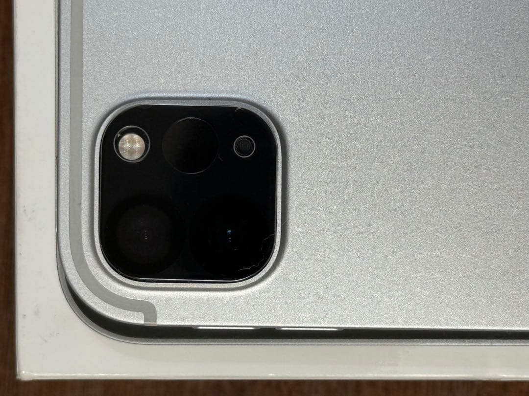 【極美品】iPad Pro 11 第4世代 128GB セルラー SIMフリー