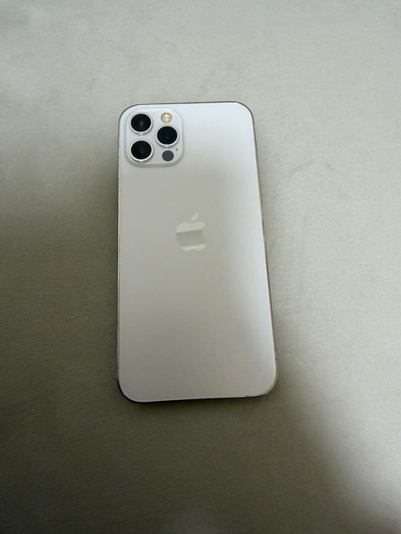 美品　iPhone12 Pro シルバー　128GB