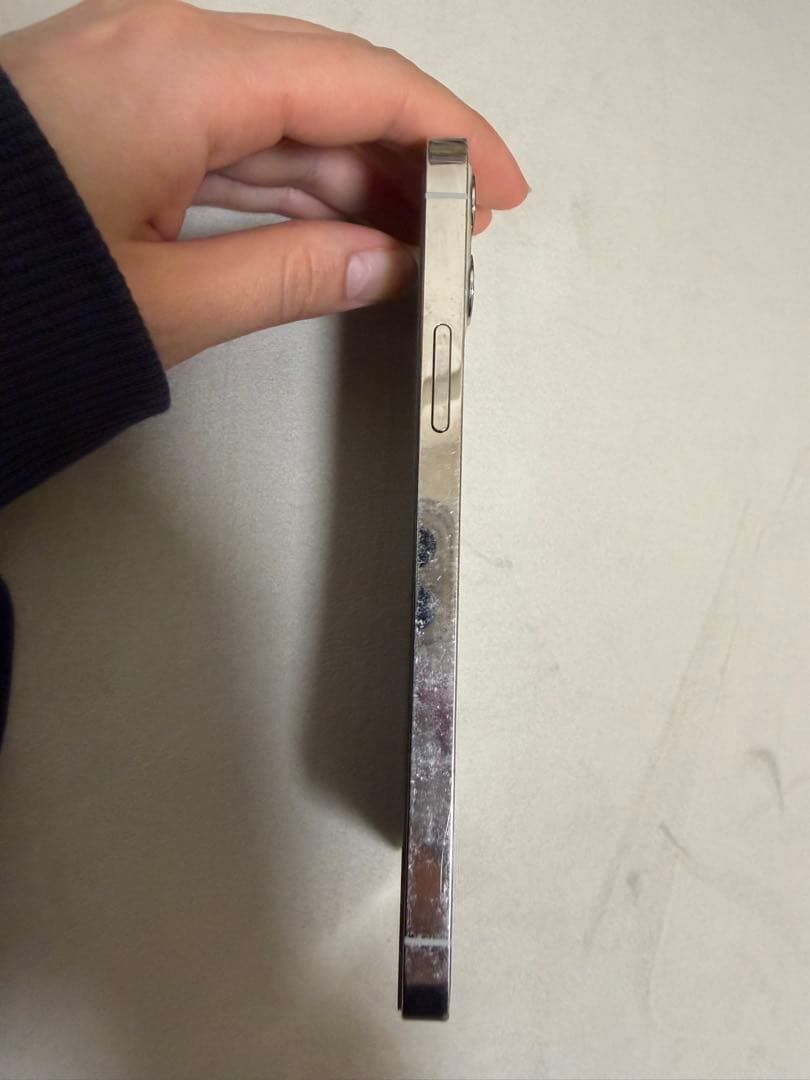 美品　iPhone12 Pro シルバー　128GB