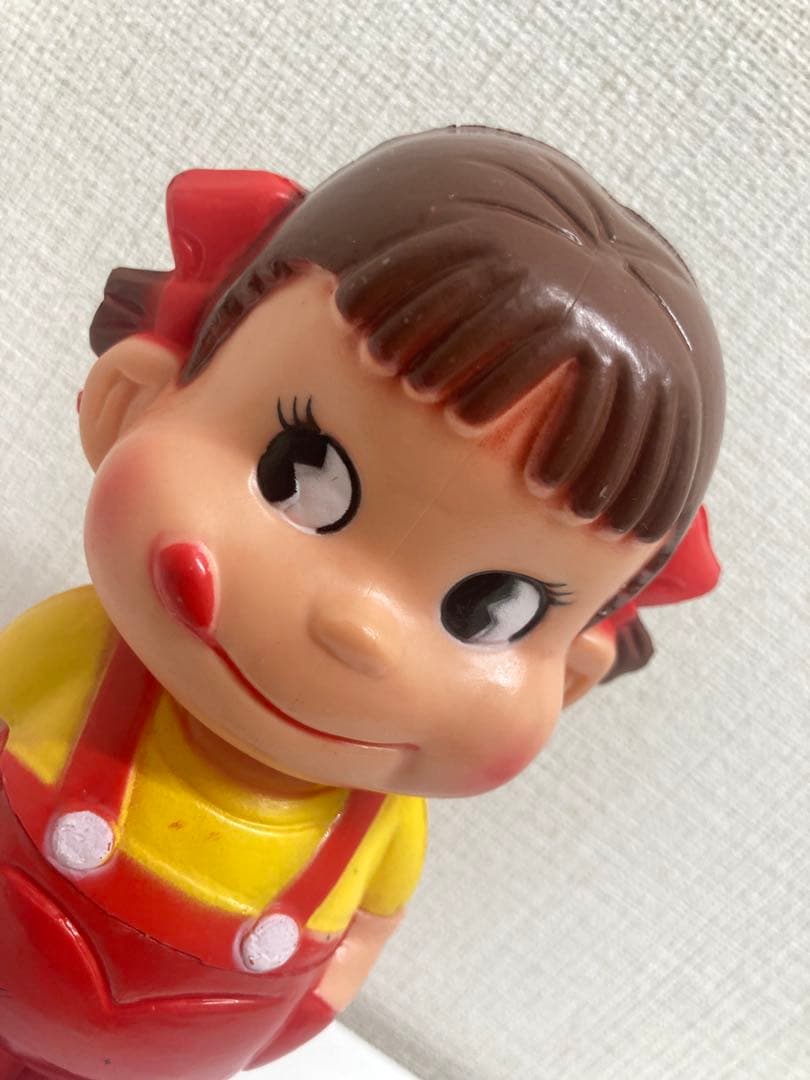 不二家クリスマスセール菓子詰合せペコちゃん型容器箱付