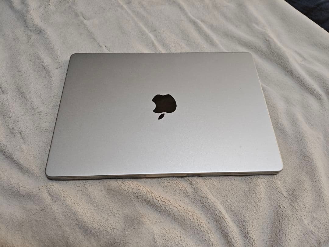 Apple macbook pro 14インチ