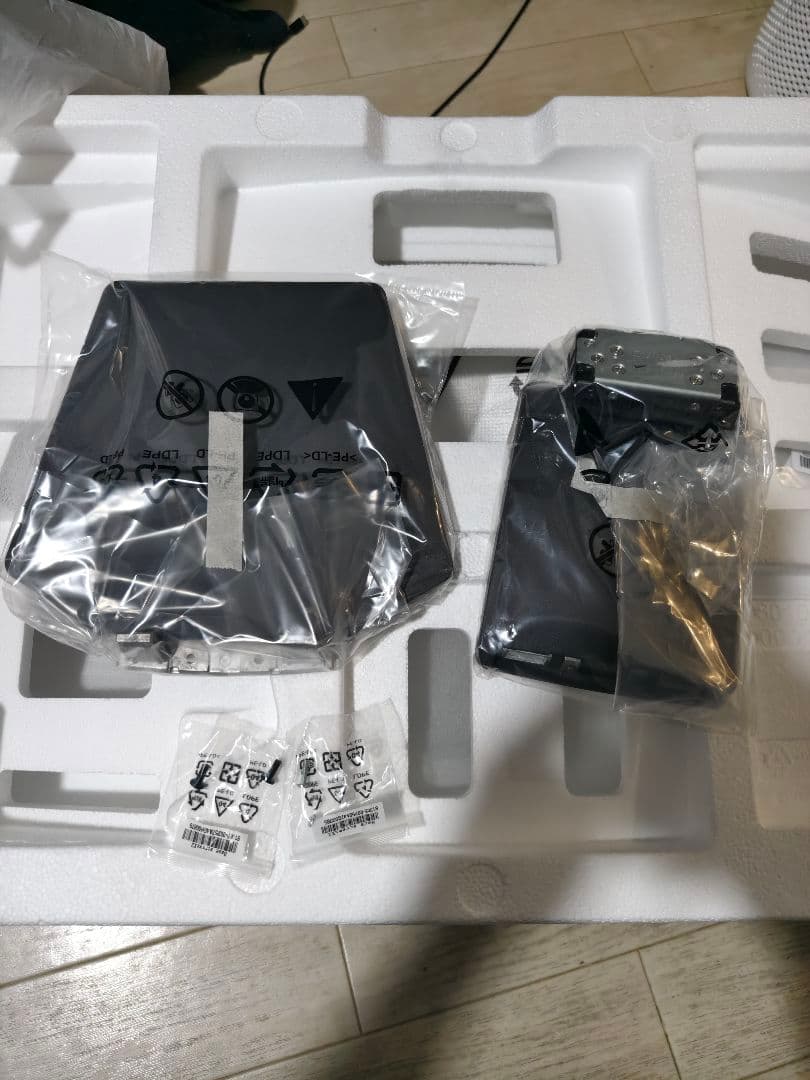 LG UltraGear 31.5インチ 曲面ゲーミングモニター