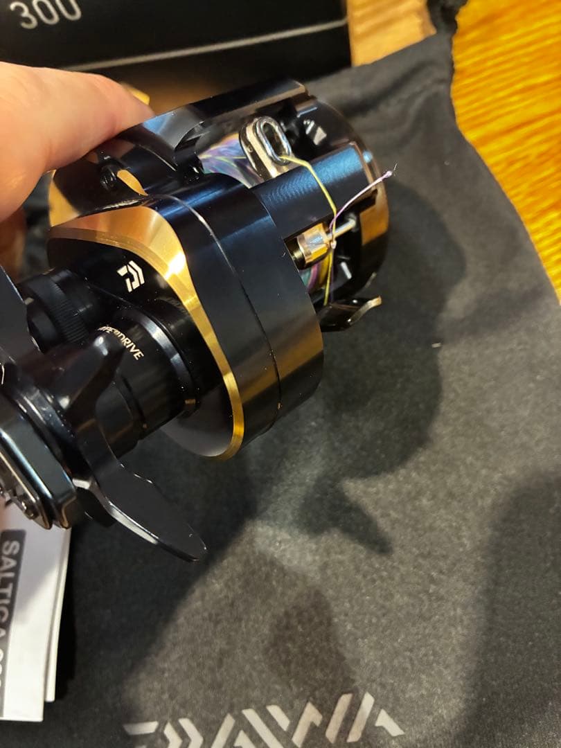 DAIWA 25 ソルティガ 300