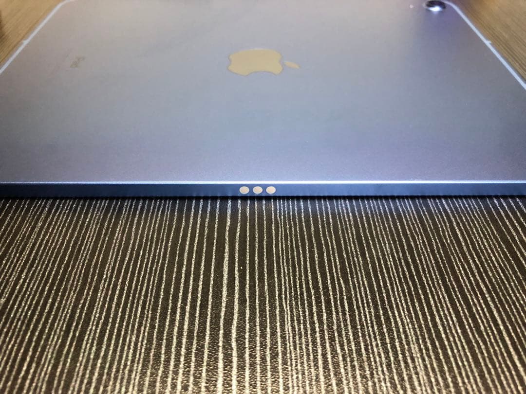 iPad(第10世代)ブルー 64GBバッテリー容量98% 本体のみ 【美品】