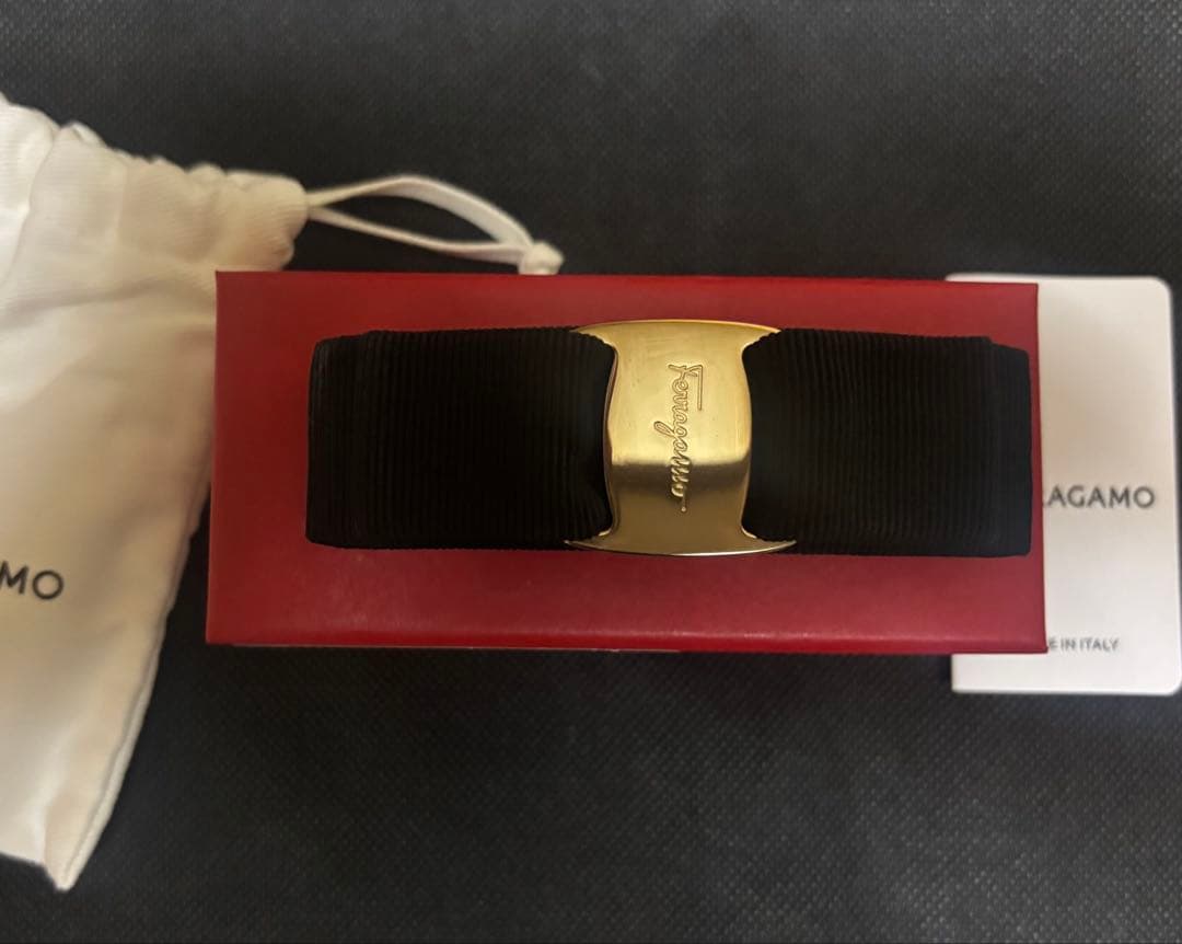 フェラガモ FERRAGAMO バレッタ ヘアアクセサリー ブラック黒