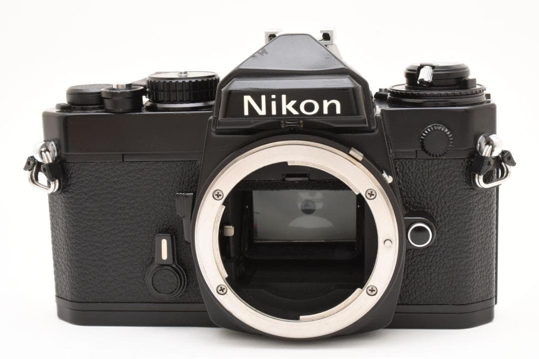 良品 NIKON FE ブラック フィルムカメラ モルト新品交換済 M428