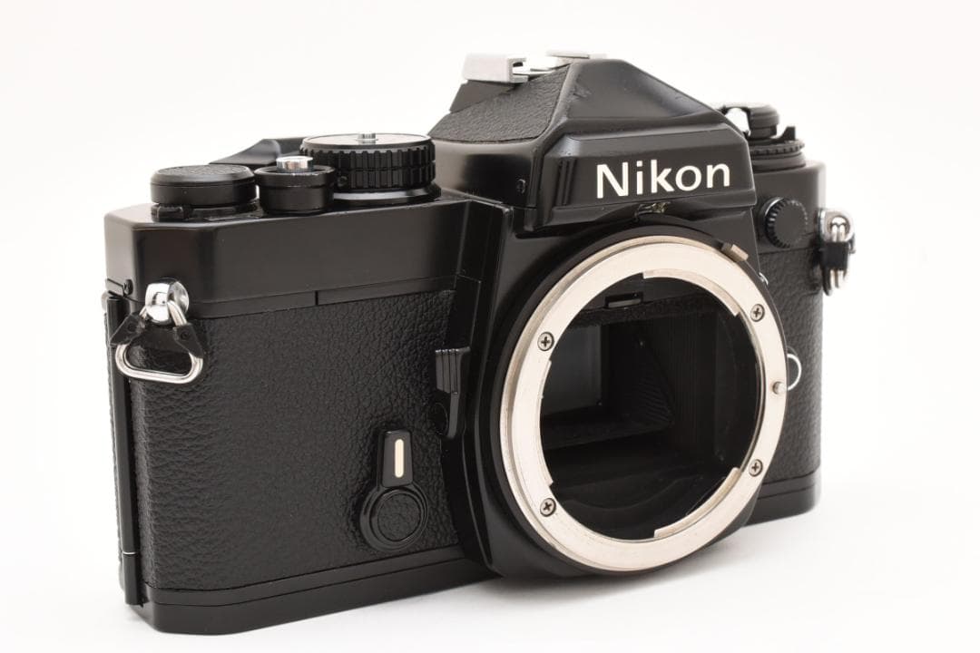 良品 NIKON FE ブラック フィルムカメラ モルト新品交換済 M428