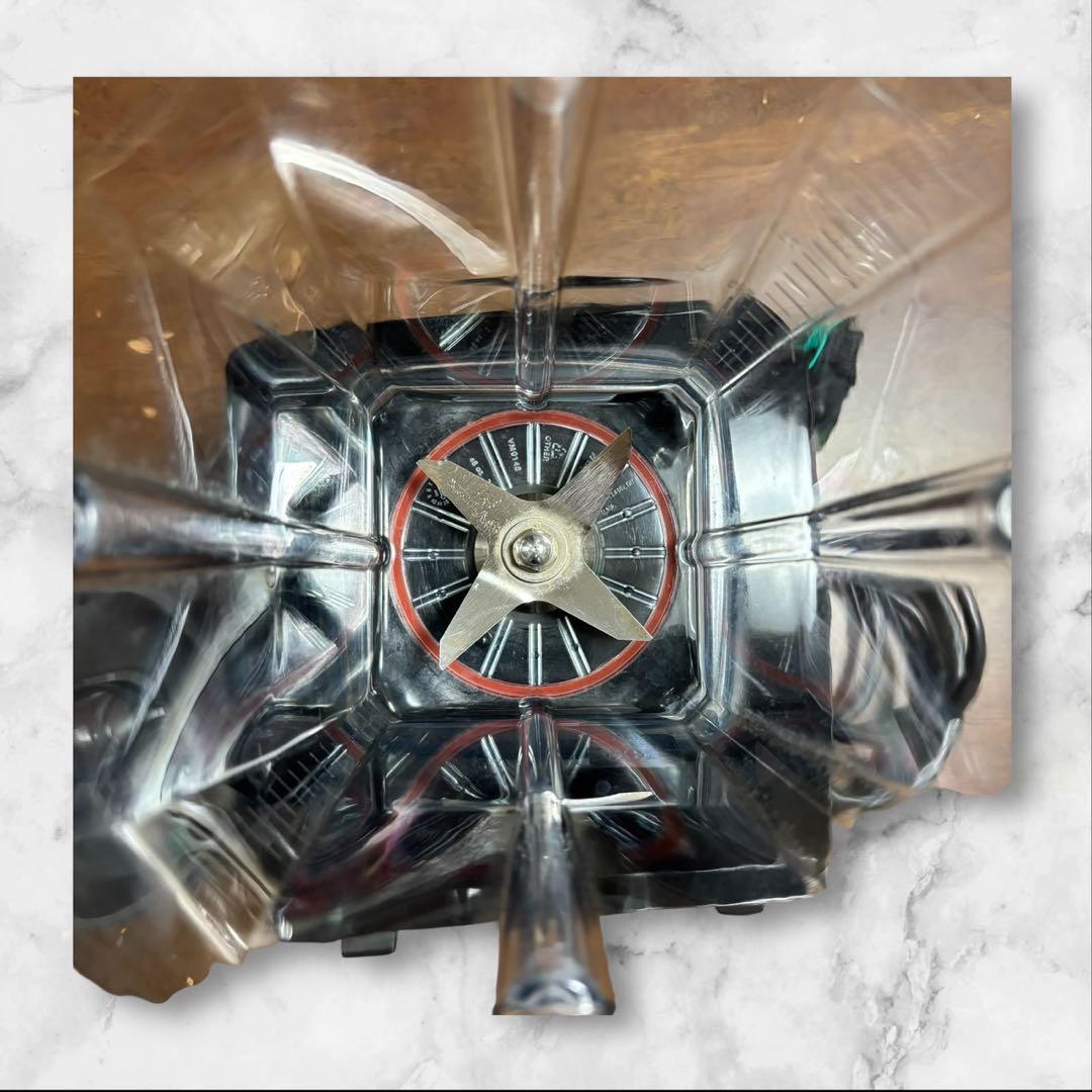 【良品】バイタミックス VM0111 ブレンダー　TNC5200